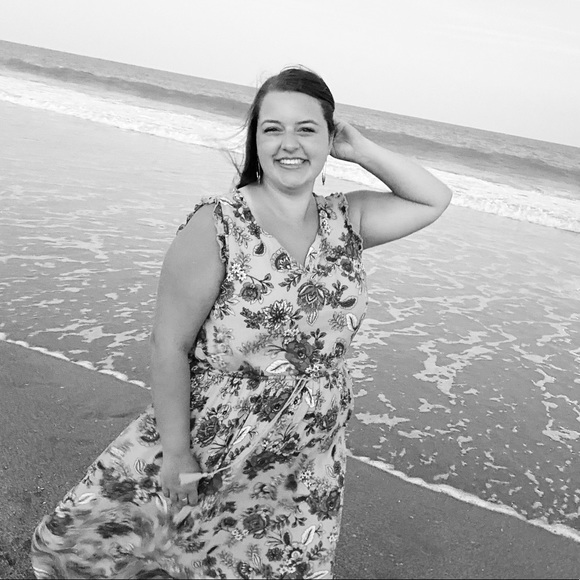 Meet your Posher, Taylor - Picture 1 of 1